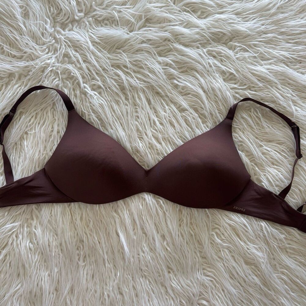 Skims Wireless Push Up Plunge Bra Cocoa Size 34DD